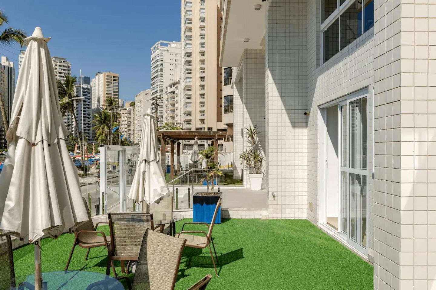 Apartamento Apto - Predio De Frente - Asturias - - 2 Vagas Garagem - Wi-fi E Ar Condicionado